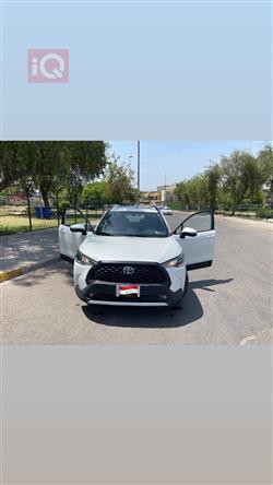 تۆیۆتا کۆرۆلا کرۆس